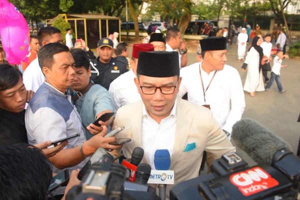  Ridwan Kamil Pastikan Kebakaran di Gunung Ciremai Tertangani