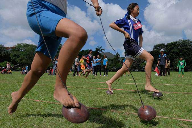  Pemkot Palembang Bangkitkan Permainan Tradisional Peringati HUT RI