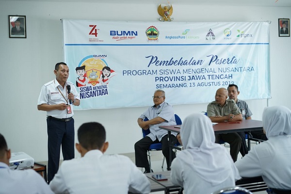  AP I bersama PTPN IX, PTPN X dan KIW Berikan Pembekalan Siswa Mengenal Nusantara
