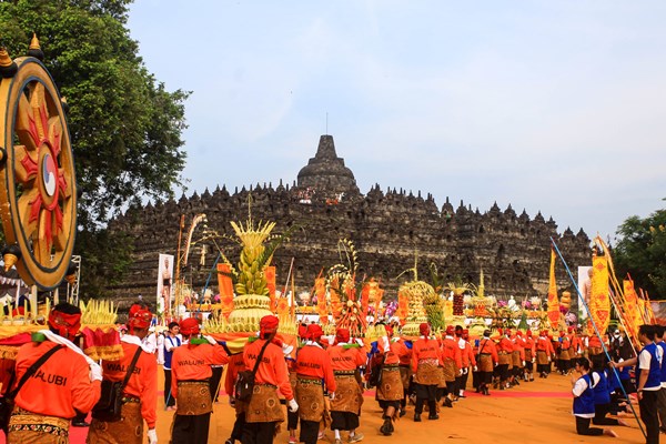  KONEKTIVITAS JALAN TOL : Akses ke Candi Borobudur Disiapkan
