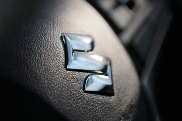  Suzuki Indomobil Sales Terima Penghargaan Bea Cukai