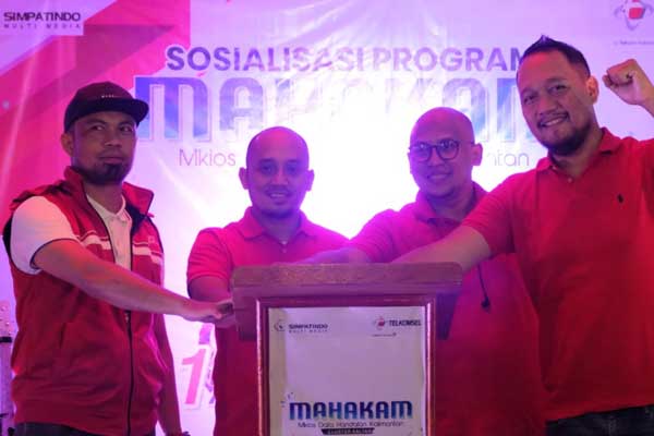  Telkomsel Luncurkan Program MAHAKAM bagi Pelanggan Kalimantan