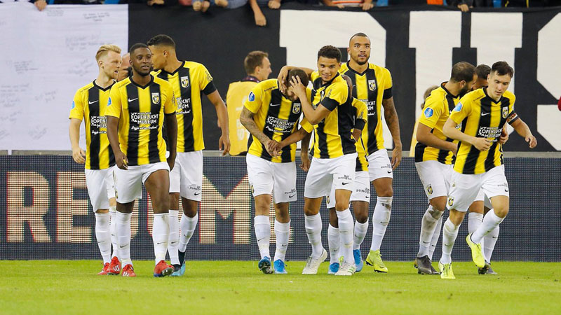  Menang 3 - 0, Vitesse Arnhem Pimpin Klasemen Eredivisie Belanda