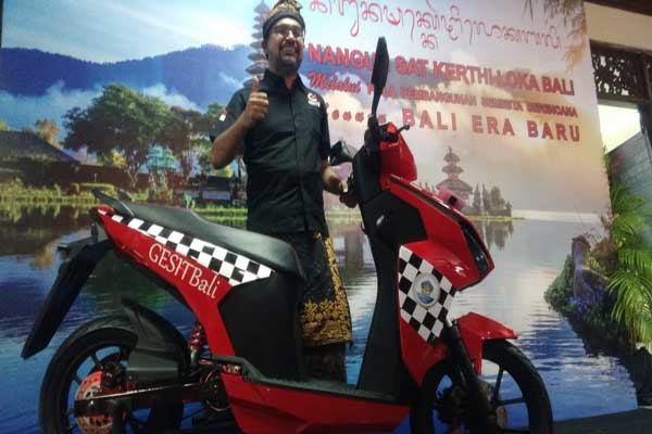  Penuhi Permintaan di Bali, WIKA Produksi 11.400 Unit Sepeda Motor Listrik