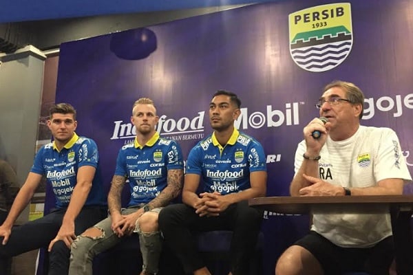  Alasan Manajemen Persib Urung Perkenalkan Kiper Baru Hari Ini