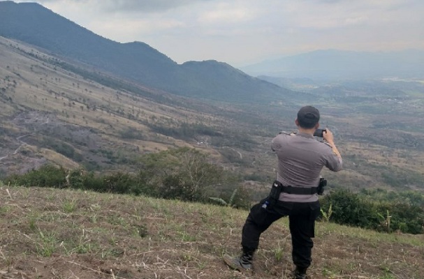  Polisi Selidiki Penyebab Kebakaran Hutan di Gunung Guntur