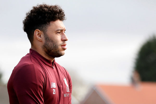  Meski Sering Cedera, Liverpool Tetap Perpanjang Kontrak Oxlade-Chamberlain 