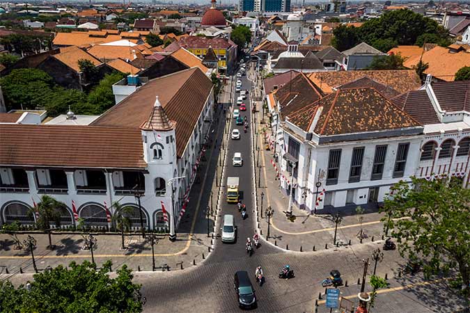  Revitalisasi Kota Lama Semarang