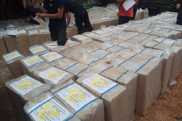  Di Pangkalan Kerinci, Bea Cukai Pekanbaru Amankan 200 Karton Rokok Polos