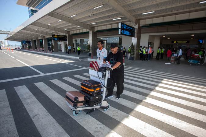  Selesai Desember 2019, Jokowi : Bandara Internasional Yogyakarta Terkoneksi Tol & Kereta