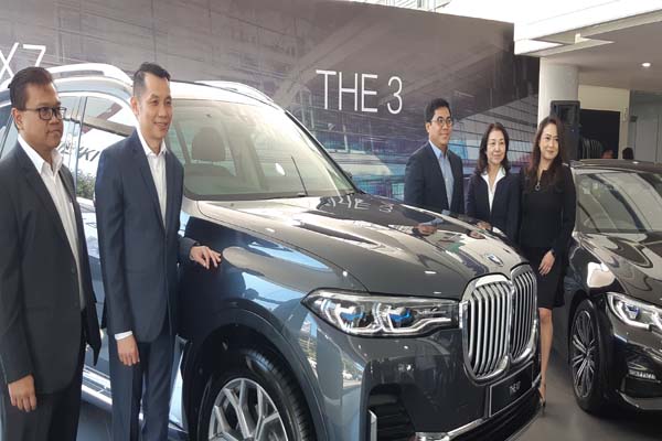  BMW Luncurkan Dua Produk Baru di Surabaya