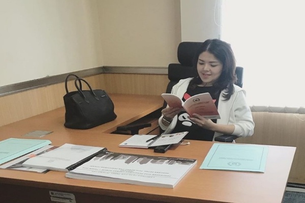  Tina Toon Bagikan Momen Minggu Pertamanya Menjadi Anggota Legislatif