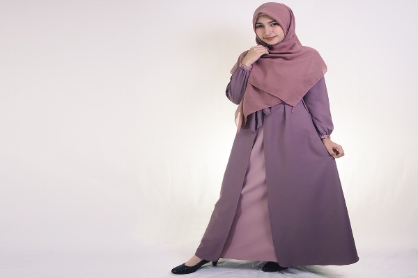  Potensi Industri Halal Indonesia: Adu Tren Hijab Gaul dan Hijab Syar’i