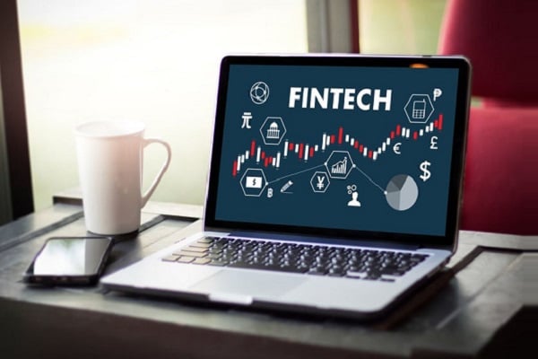  Keuangan Cekak di Tanggal Tua, Bijakkah Pinjam Dana Cepat ke Fintech?