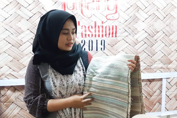  Jateng in Fashion 2019 : Batik dan Tenun Cilacap Unjuk Kebolehan