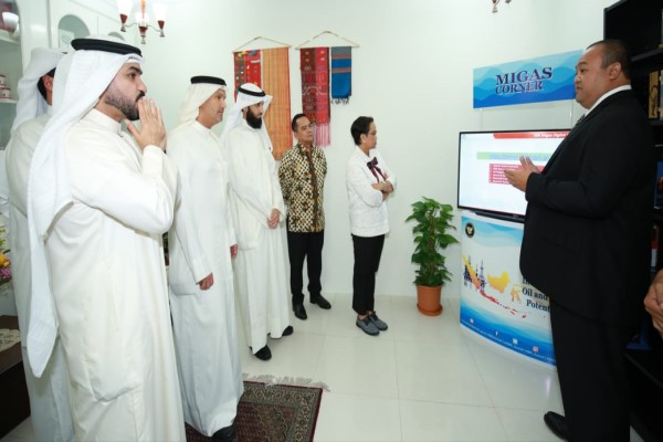  Tarik Investor Migas, Menlu Retno Resmikan Migas Corner di Kuwait