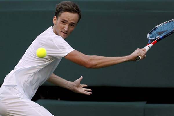  Hasil Tenis AS Terbuka, Medvedev ke Semifinal Setelah Bekuk Wawrinka
