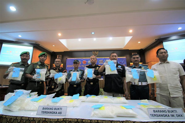  Sinergi Bea Cukai dan BNN Jawa Timur Gagalkan Penyelundupan 24,4 KG Sabu
