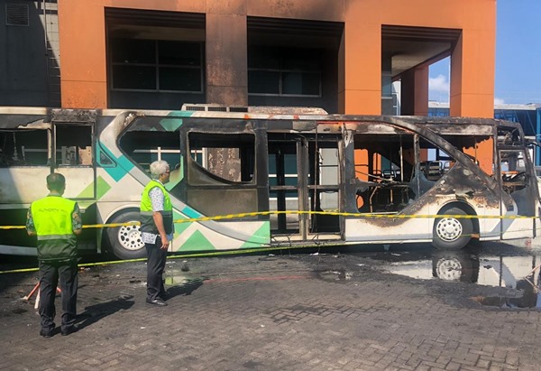  Bus Bandara Ngurah Rai Terbakar, Kemenhub Gelar Investigasi Khusus!