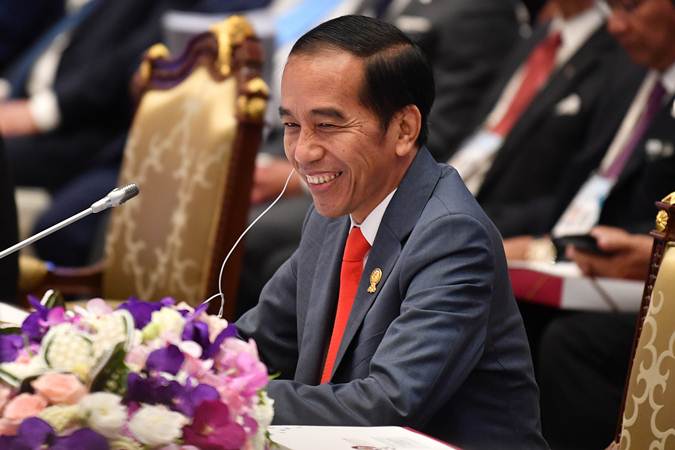  Jokowi : Situasi Sulit Ekonomi Global Adalah Peluang Bagi Asean