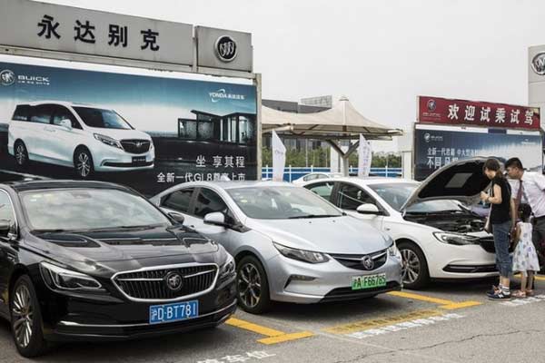  Penjualan Mobil di China Turun 14 Bulan Berturut-turut