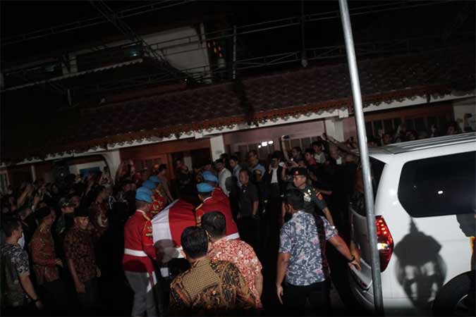  Jenazah B.J. Habibie Tiba di Rumah Duka