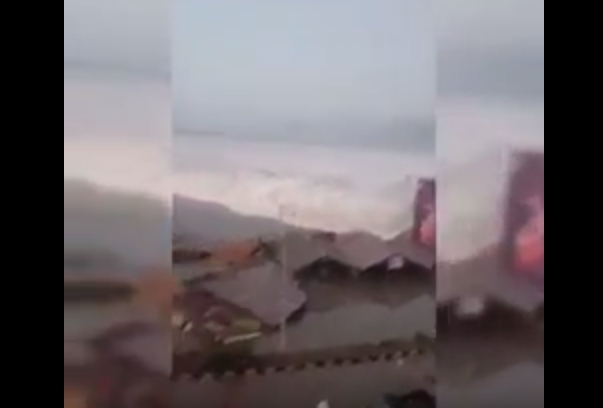  Ketika Melihat Fenomena Ini, Warga di Ambon Khawatir Tsunami Datang