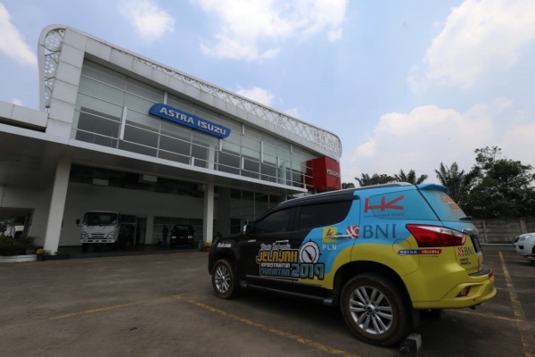  Sensasi Melaju Mengendarai Isuzu MU-X