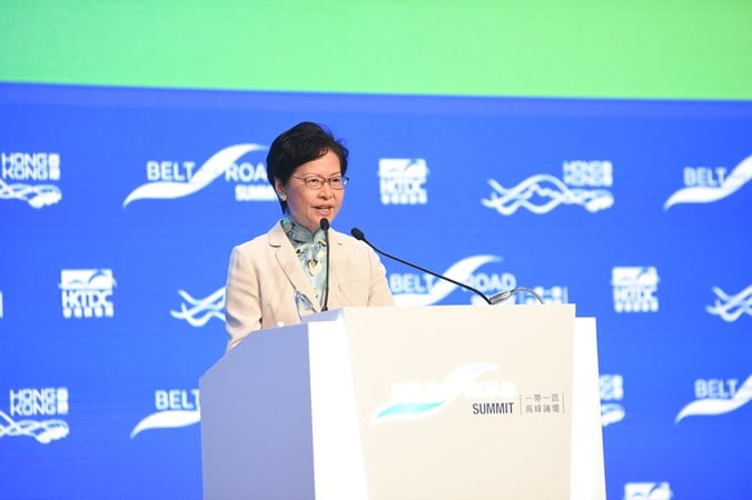  Carrie Lam Akan Buka Sesi Dialog dengan Warga Hong Kong