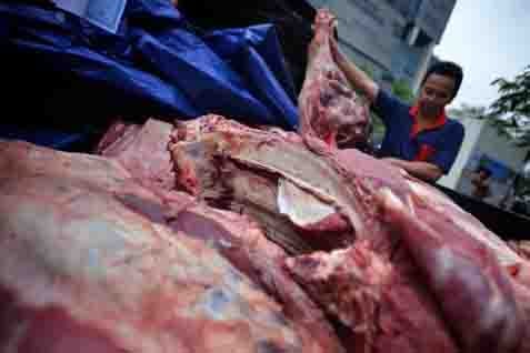  Aturan Label Halal Daging Impor Direvisi Lagi, DPR Tuding Mendag \'Sembrono\'