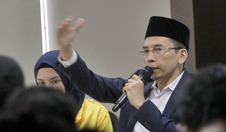  Ribuan Massa Tolak SK Penetapan TGB Zainul Majdi sebagai Ketua Umum Dewan Tanfidziyah PBNW