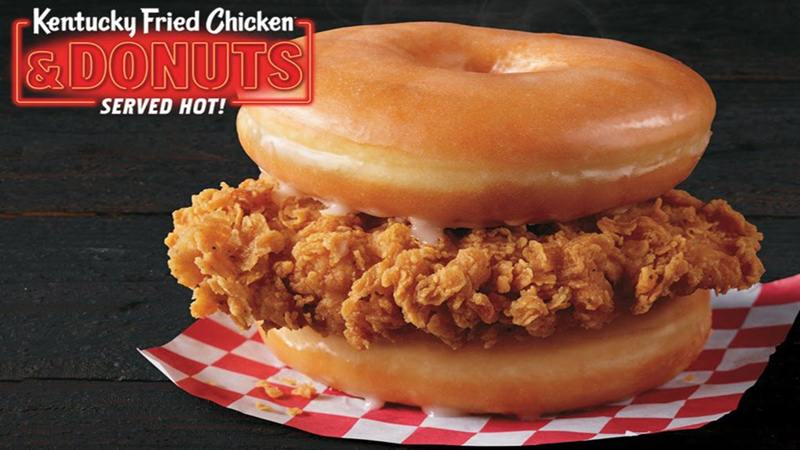 Menu baru Kentucky Fried Chicken (KFC) berupa ayam dan donat/Istimewa