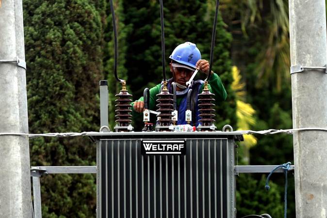  Semester I/2019, PLN Cetak Laba Bersih Rp7,35 Triliun