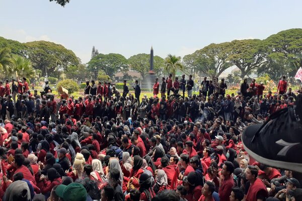  Demo di Malang Minta Pengebirian Demokrasi Diakhiri