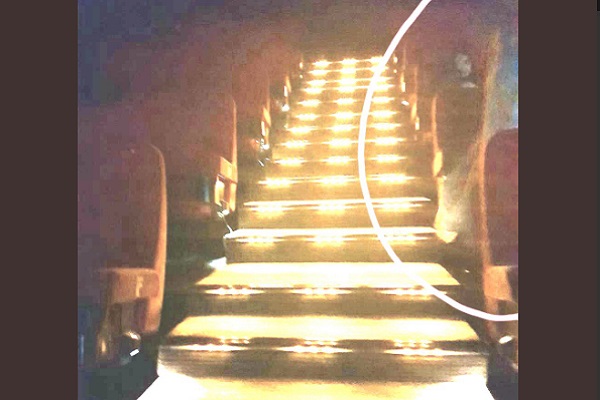  Hantu Bioskop Tertangkap Kamera, Apakah Nyata?