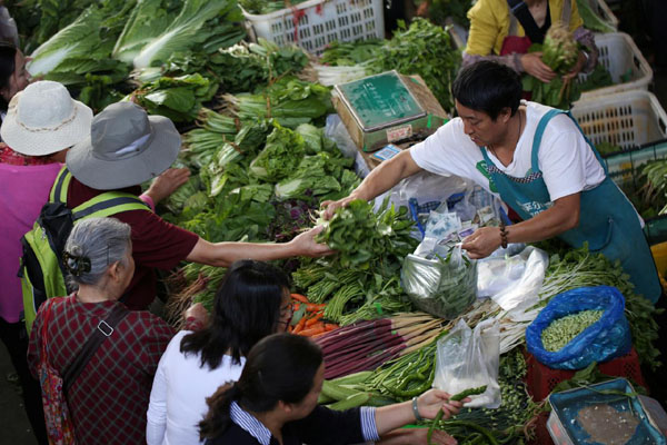  Jogja Kaji Dampak Minimarket Terhadap Pasar Tradisional