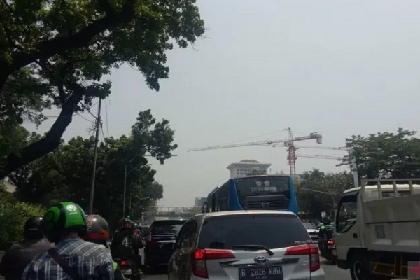  Selasa (1/10) Pagi, Kualitas Udara Jakarta Nomor 6 Tak Sehat di Dunia