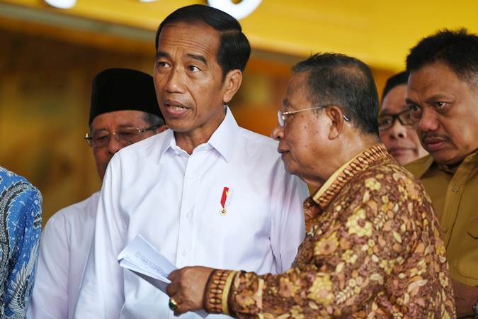  Gantikan Puan, Jokowi Tunjuk Darmin Nasution Jabat Plt Menteri Koordinator PMK