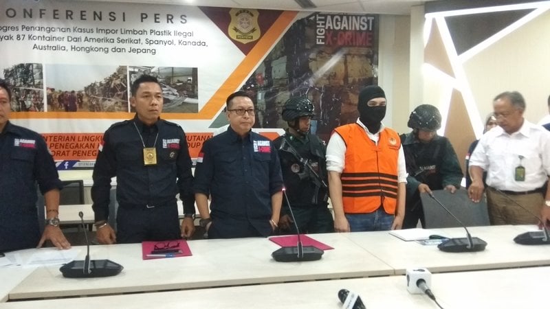  KLHK Tetapkan 2 WNA Singapura sebagai Tersangka Impor Limbah Ilegal