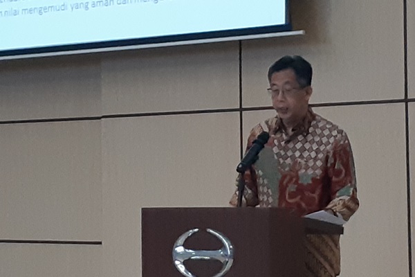  Hino Latih Instruktur Pengemudi Angkutan Logistik