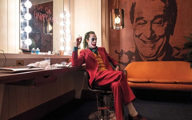  Eropa Ikut Larang Penggunaan Topeng dan Senjata Mainan Saat Menonton Film Joker