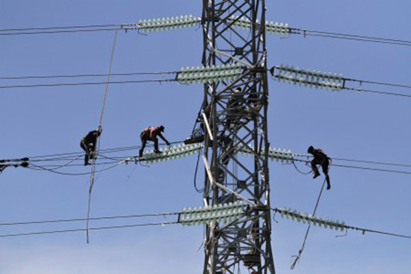  Protes Pemadaman Listrik, Masyarakat dan Mahasiswa Datangi Kantor PT PLN