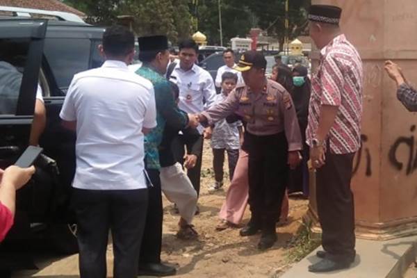  Pelaku Penusukan Wiranto Didampingi Istri Saat Melakukan Aksi
