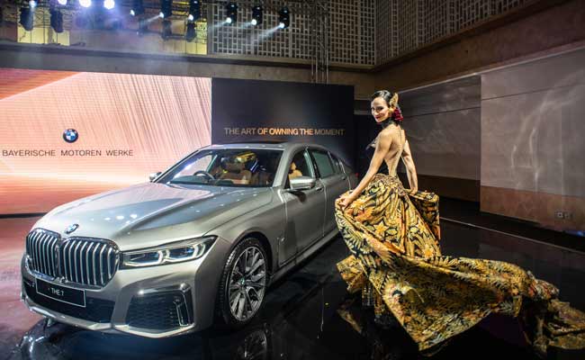  Peluncuran BMW Seri 7 Long Wheelbase