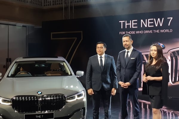  BMW Klaim Seri The New 7 Tak Punya Pesaing