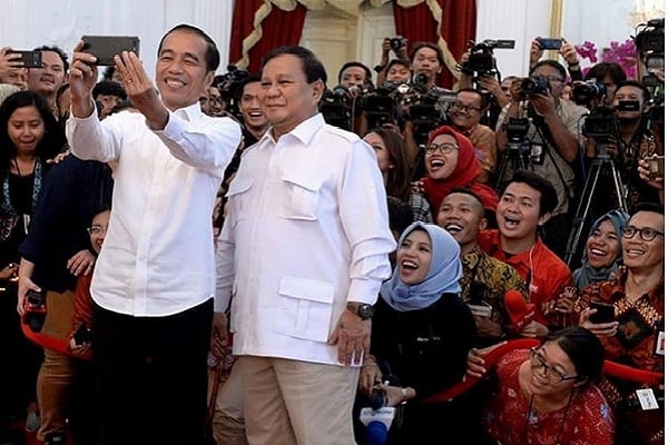  Jokowi dan Prabowo Sangat Mesra, tapi Ada yang Tak Suka