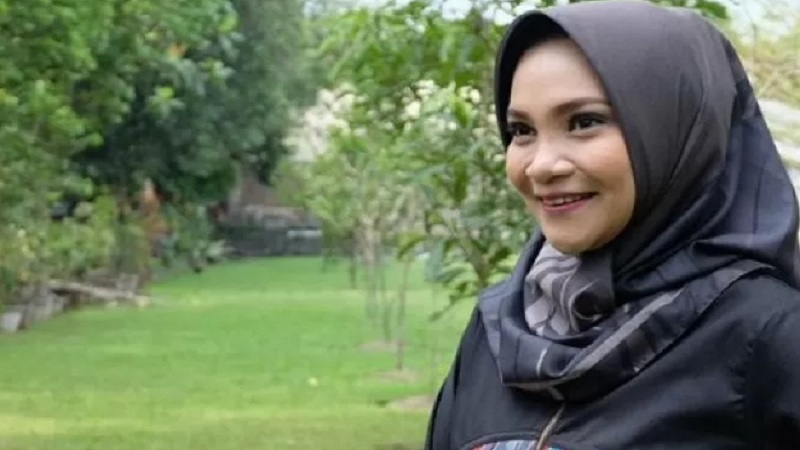  Dosen UGM Dukung Hanum Rais Dipolisikan   