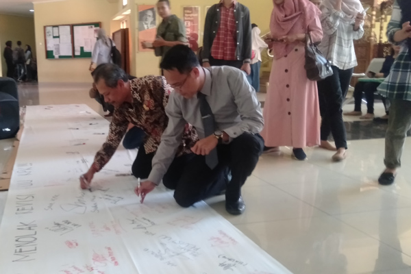  Tak Diteken Presiden, UU KPK Hasil Revisi Tetap Berlaku