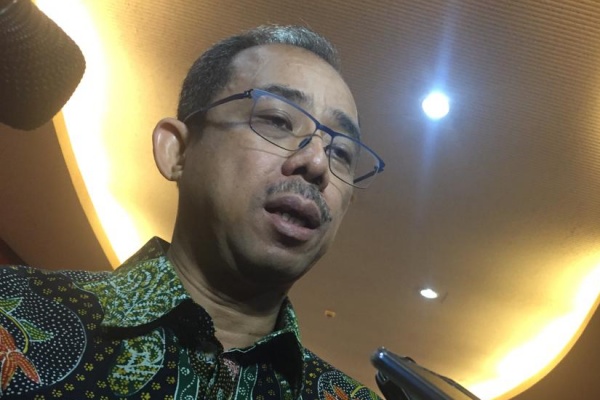 Direktur Jenderal Bea dan Cukai (DJBC) Kemenkeu Heru Pambudi menjelaskan kepada wartawan terkait kenaikan cukai rokok 23 persen pada 2020 di Jakarta/Bisnis-Novita Sari Simamora