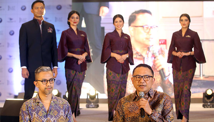  SERAGAM TEMATIK AWAK KABIN GARUDA